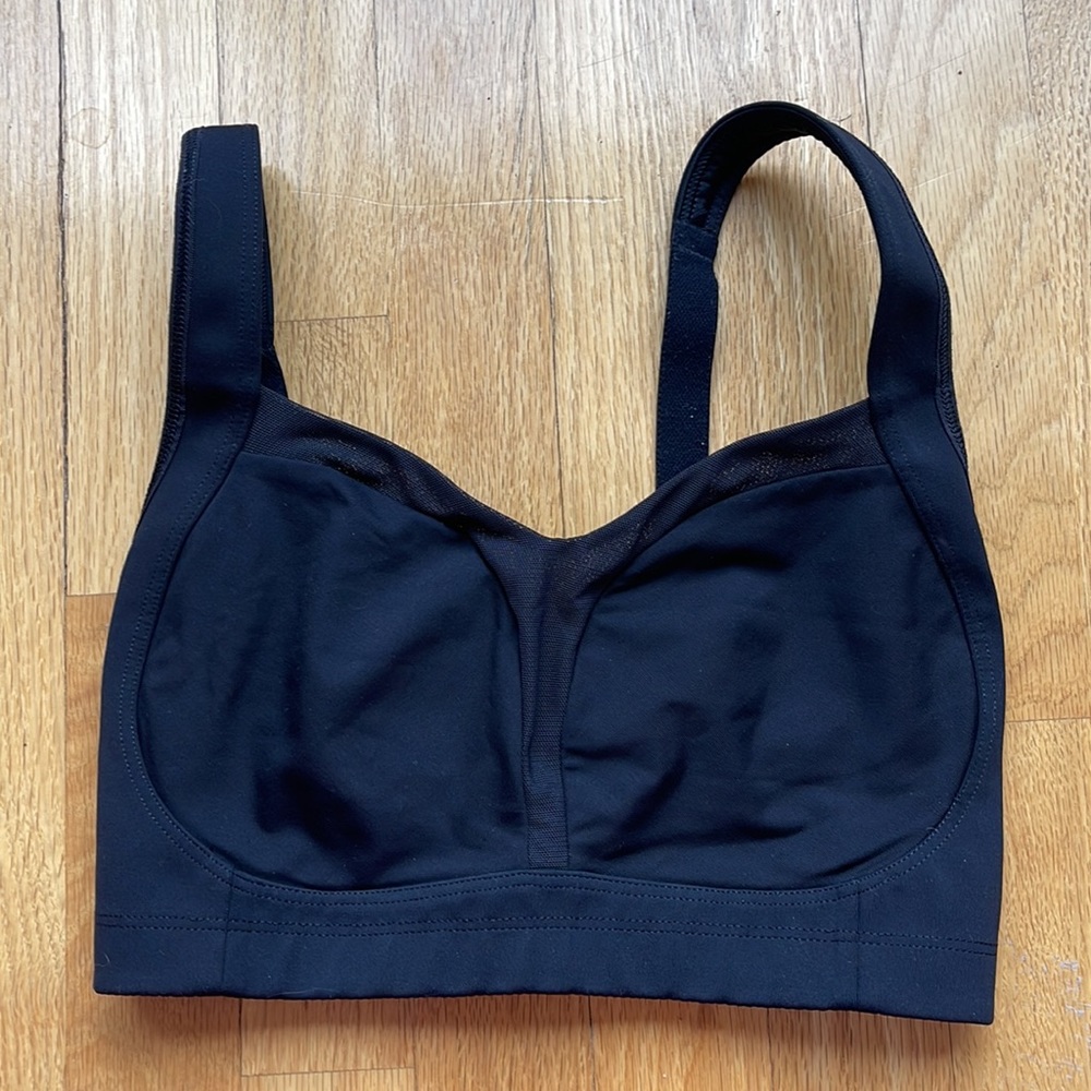 Lululemon Sports Bra (32DDD/E)